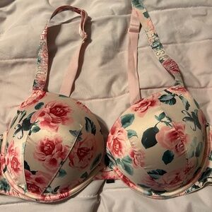 Victoria's Secret Very Sexy Push Up Floral Design 38C Back Closure Bra